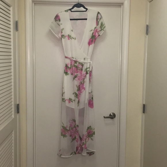 Pink floral wrap maxi dress - Picture 2 of 3